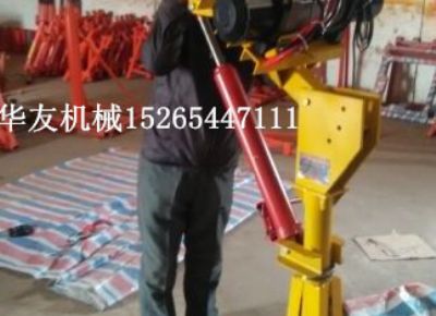 點(diǎn)擊查看詳細(xì)信息<br>標(biāo)題：華友機(jī)械車載液壓小吊機(jī) 閱讀次數(shù)：7964